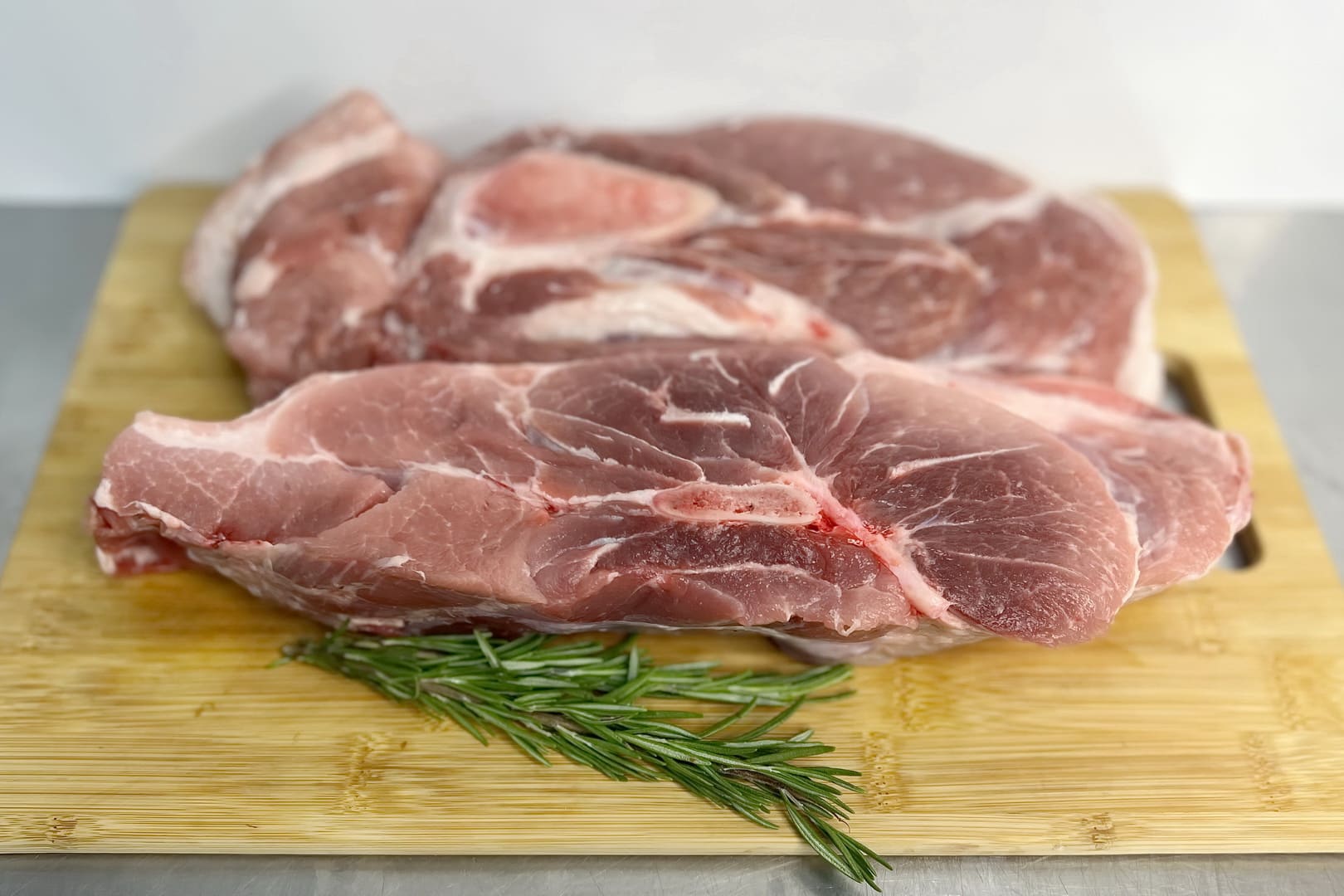 Купите лопатку свиную из свежего фермерского мяса. Закажите сейчас в интернет-магазине с доставкой и почувствуйте домашний вкус и удовольствие от натуральной еды!
 - Фото 6