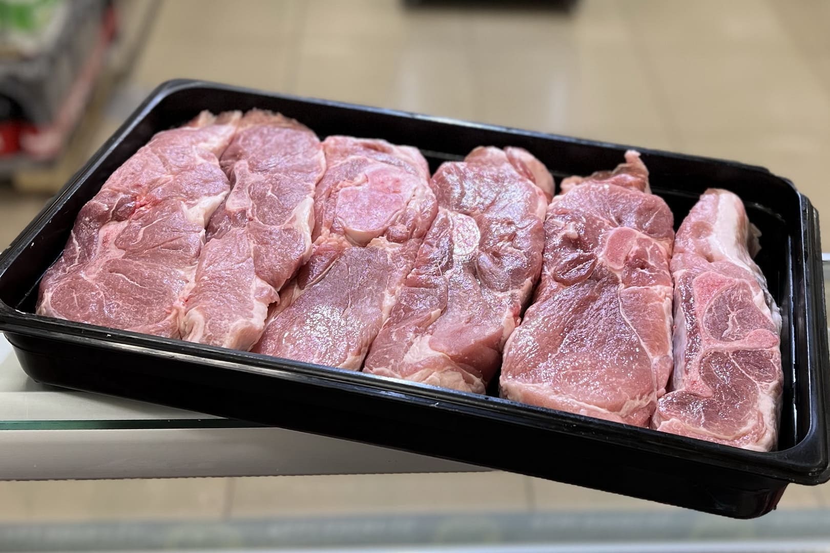Купите лопатку свиную из свежего фермерского мяса. Закажите сейчас в интернет-магазине с доставкой и почувствуйте домашний вкус и удовольствие от натуральной еды!
 - Фото 2