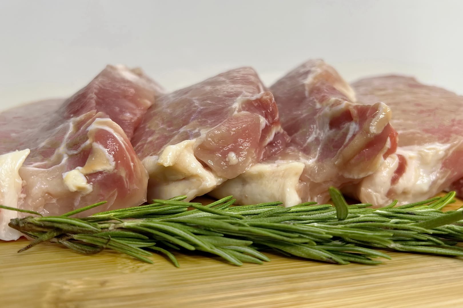 Закажите свиной эскалоп из свежего мяса. Купите прямо сейчас в интернет-магазине с доставкой и почувствуйте домашний вкус и удовольствие от натуральной еды! - Фото 4